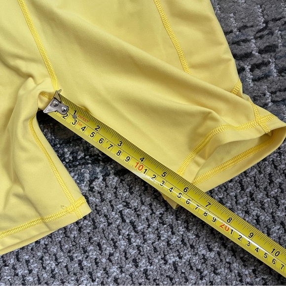 Calia by Carrie Underwood Womens High Rise Bike Shorts in Yellow, Size XS - Picture 4 of 7